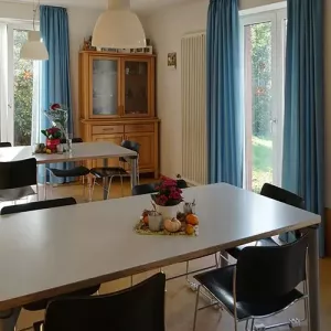 Das Esszimmer im Haus links